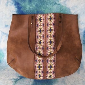 T-Shirt & Jeans Tribal Tote